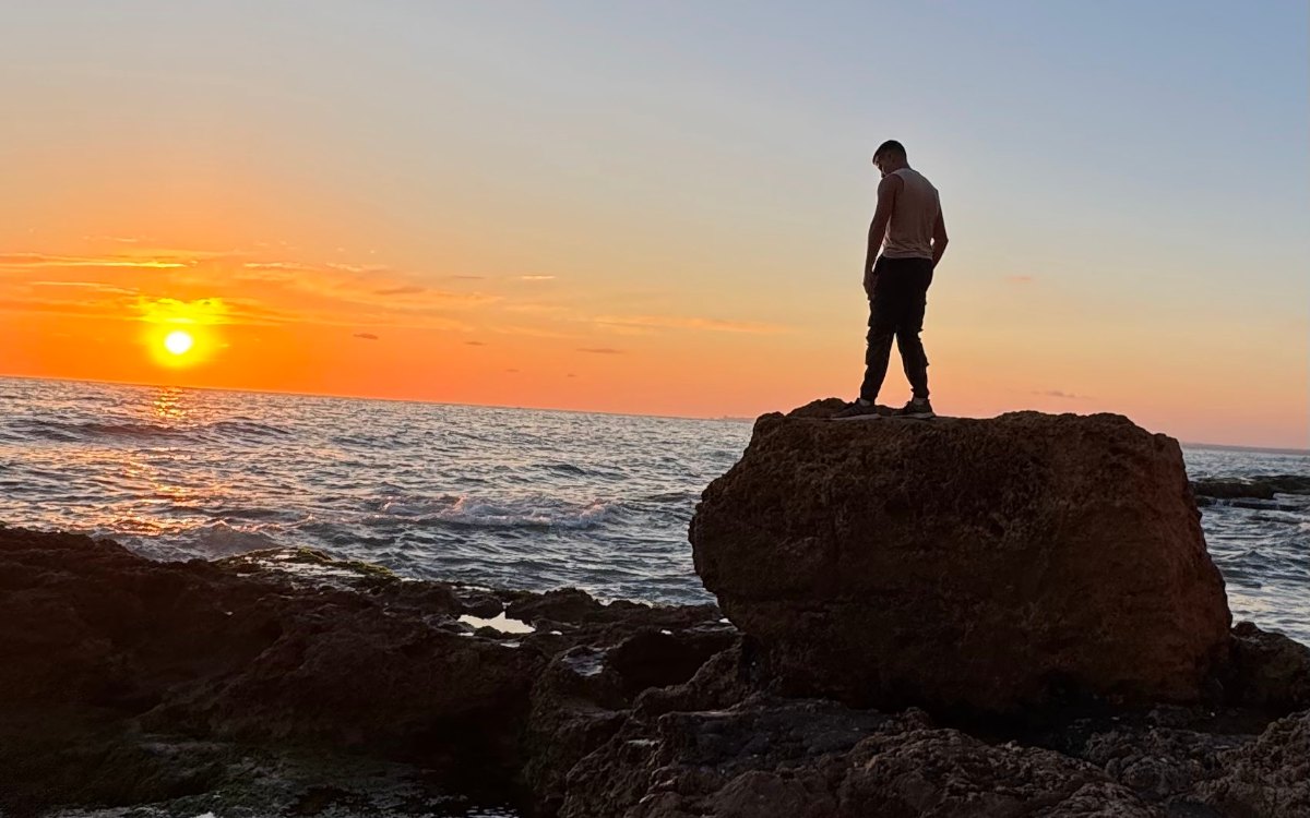Sunset over the Mediterranean from the rocks at Jableh